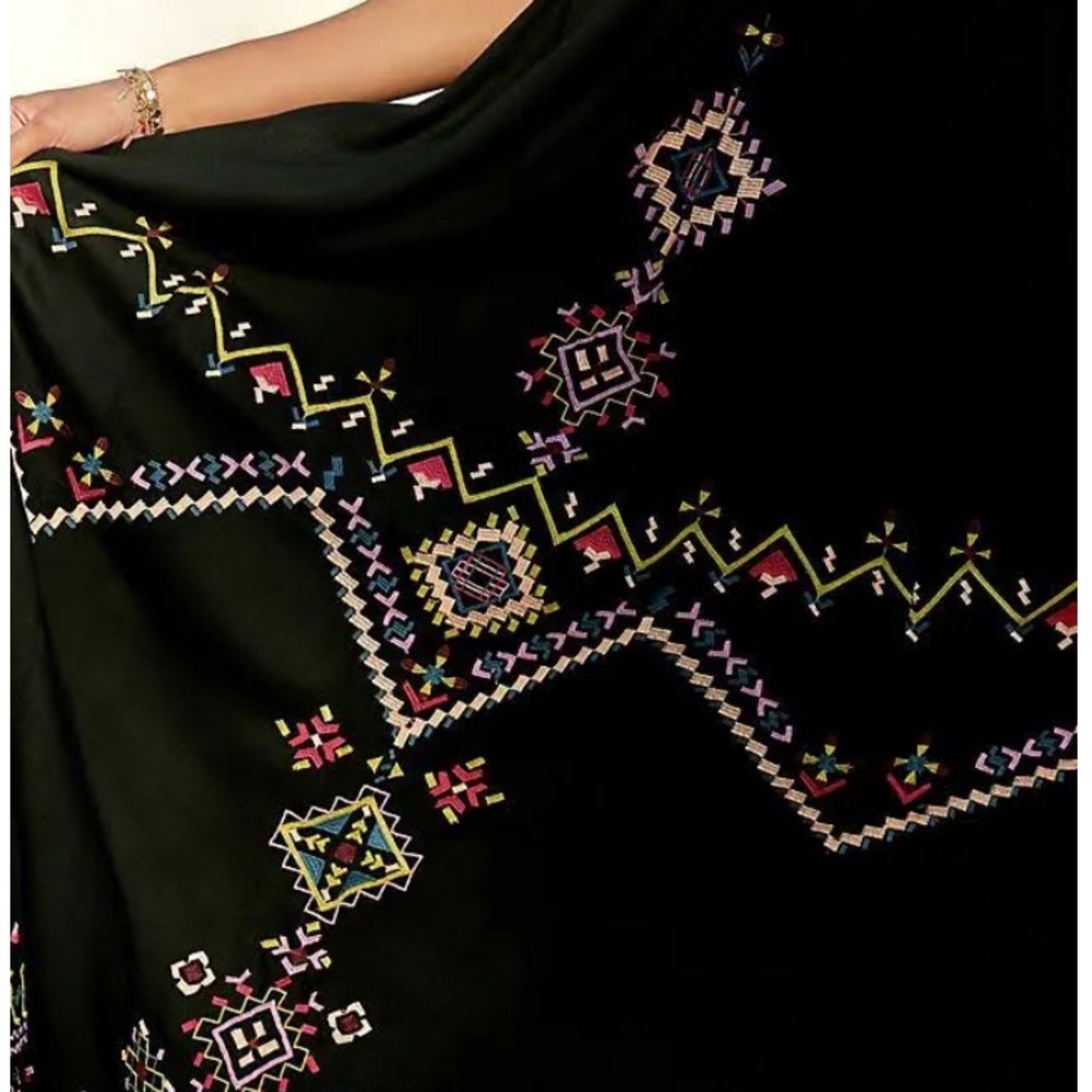 COPY - NWT Anthropologie embroidered halter dress with pockets size small - Picture 3 of 16